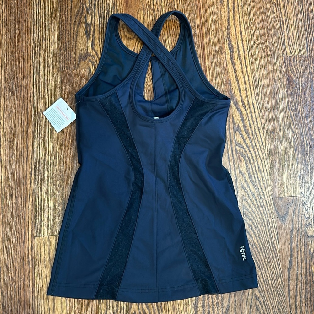 TONIC ACTIVE Italian fabric activewear athletic top, made in Canada NWT Sz XS
